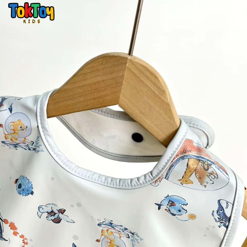 Babador Impermeável com Estampa Divertida